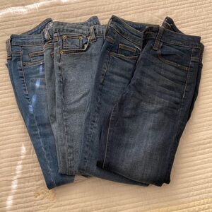 4 Skinny Jeans (Ripped Torn Look)